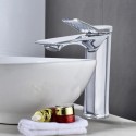 Baterie pentru baie cu design modern, Naimeed D6204, Argintiu Baterie pentru baie cu design modern, Naimeed D6204, Argintiu