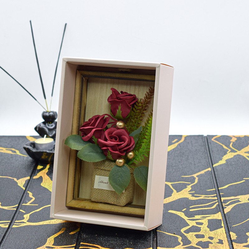 Aranjament floral elegant, flori de sapun, D4075, Rosu