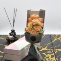 Aranjament floral elegant, flori de sapun, D4089, Crem