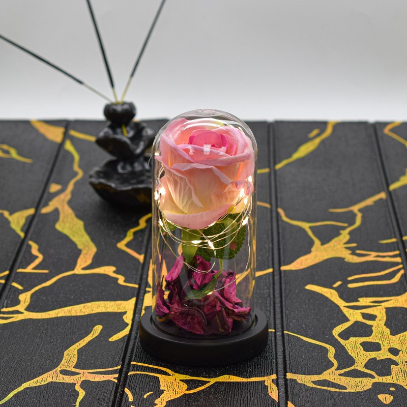 Aranjament floral in cupola de sticla, lumina Led, D4013, Roz Aranjament floral in cupola de sticla, lumina Led, D4013, Roz