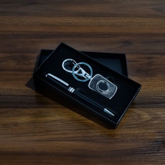 Set 2 piese, Naimeed D5245, breloc, pix, elegant, Negru Set 2 piese, Naimeed D5245, breloc, pix, elegant, Negru