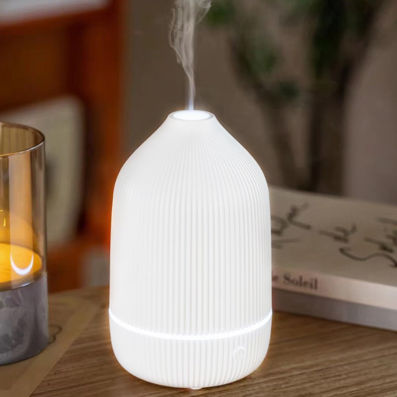 Umidificator cu aromaterapie, Naimeed D6044, Alb, 85x150x85mm Umidificator cu aromaterapie, Naimeed D6044, Alb, 85x150x85mm